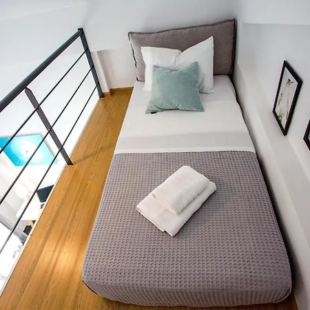 Joy C Deluxe Nea Iraklitsa