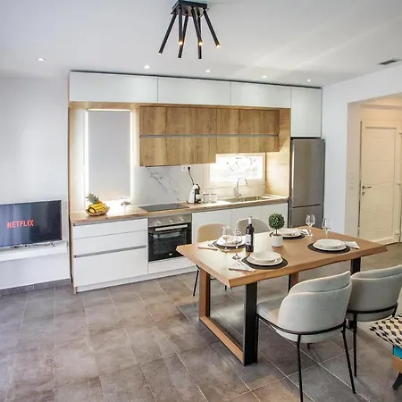 Joy C Deluxe Nea Iraklitsa