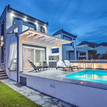 Joy C Deluxe Villa *