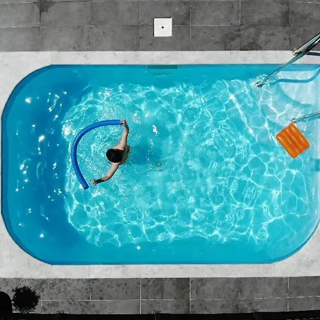 Villa Joy C Deluxe *