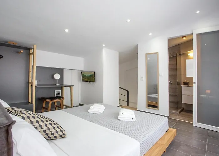 Joy C Deluxe Villa Nea Iraklitsa