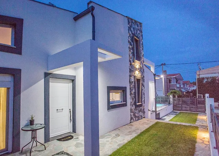 Villa Joy C Deluxe