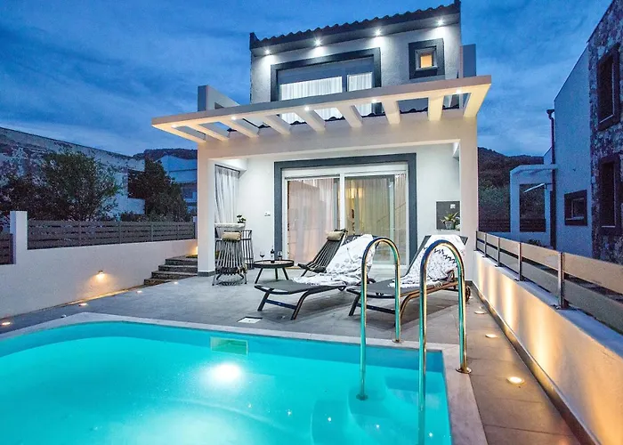 Joy C Deluxe Villa *